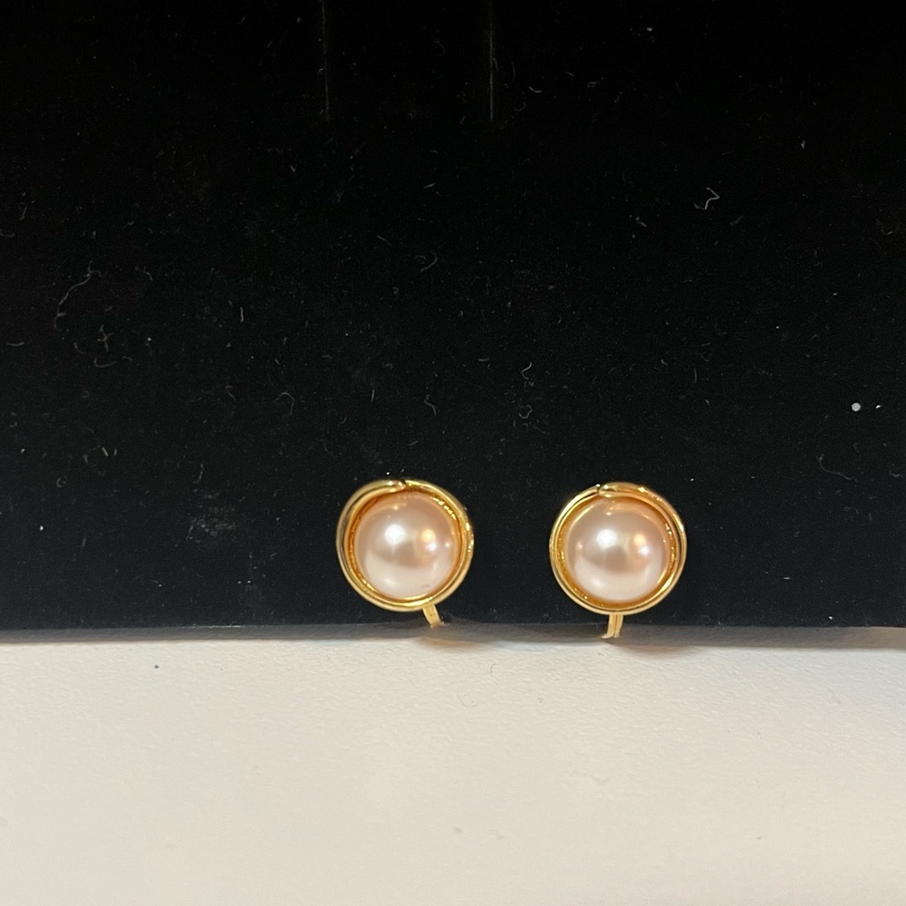 Monet clip on dainty gold tone and pearl button earrings.